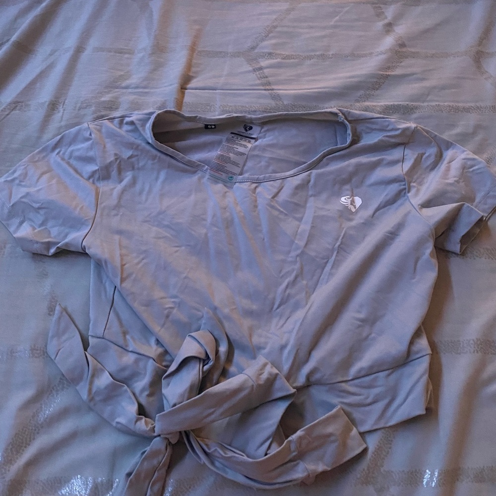 workout top
